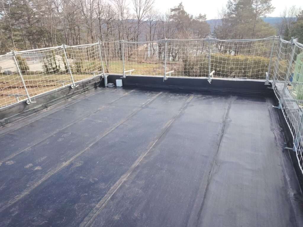 ETANCHEITE ISOLEE AVEC GRAVIER MAISOD 39260